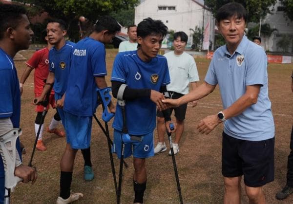 Sambangi Latihan Timnas Indonesia Amputasi, Shin Tae-yong Ajak Tim Saksikan Laga Kontra Australia