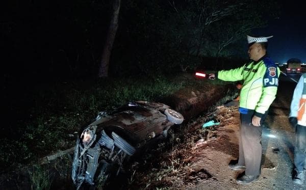 Kecelakaan Tunggal di Tol Cipali Subang akibat Ban Pecah, Satu Orang Meninggal dan Dua Luka