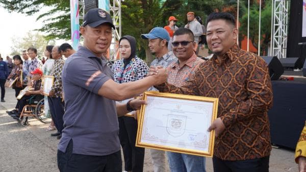 Pemkab Bogor Berikan Haornas Award 2024  Kepada  Insan Olahraga Berprestasi dan Berdedikasi