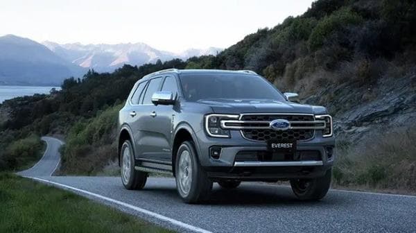 Benamkan Fitur Keamanan Terbaru, Ford Everest Titanium Next Gen Meluncur