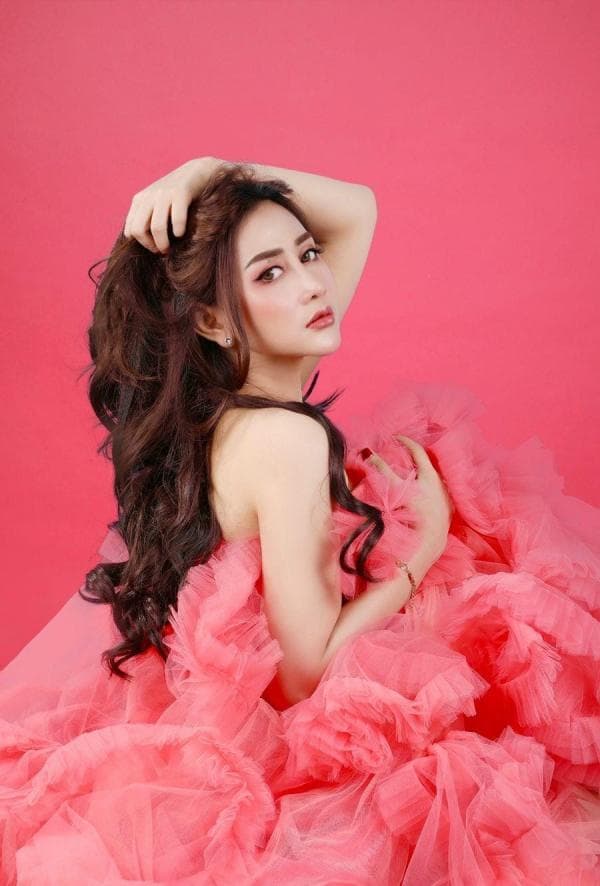 Luluk Nuril Anak Petani di Probolinggo yang Sukses Menjadi Artis Film Luluk Nuril Anak Petani di Probolinggo yang Sukses Menjadi Artis Film