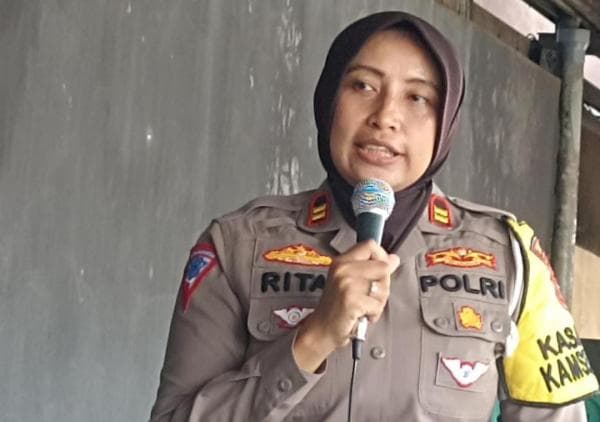 Si Cantik Iptu Rita Puspitasari Pimpin Satlantas Polres Jombang, Siap Tertibkan Lalu Lintas