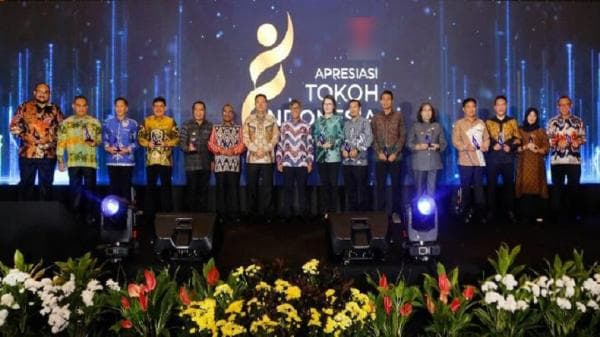 PJ Bupati Bekasi dan Sejumlah Kepala Daerah Raih Penghargaan Tokoh Indonesia Berprestasi