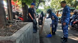 Peringati HJKB ke-214, Personel Lanud Husein Sastranegara Ikut Aksi Bebersih Bandung