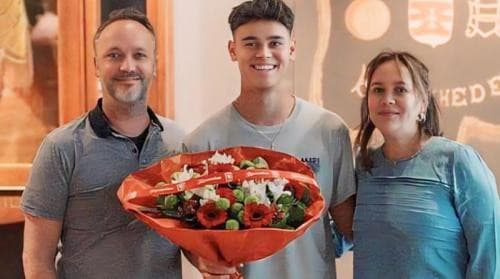 Profil Linda Tombeng, Ibu Mees Hilgers: Sosok Inspiratif dari Manado Profil Linda Tombeng, Ibu Mees Hilgers: Sosok Inspiratif dari Manado