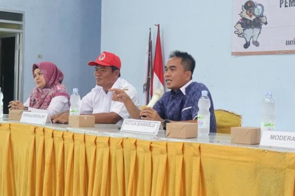 Bawaslu Lampung Selatan Laksanakan Sosialisasi Pengawasan Partisipatif di SMA N 2 Kalianda