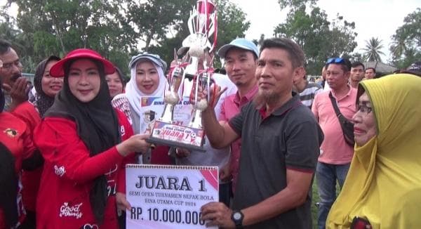 Porgas FC Juara, Dewi Handajani ; Jika Damar Menang Tahun Depan kita Adakan Turnamen Lebih Besar