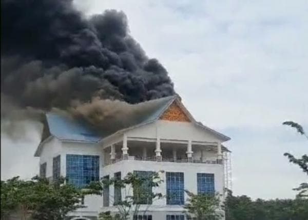 Perkantoran Pemko Pekanbaru Terbakar