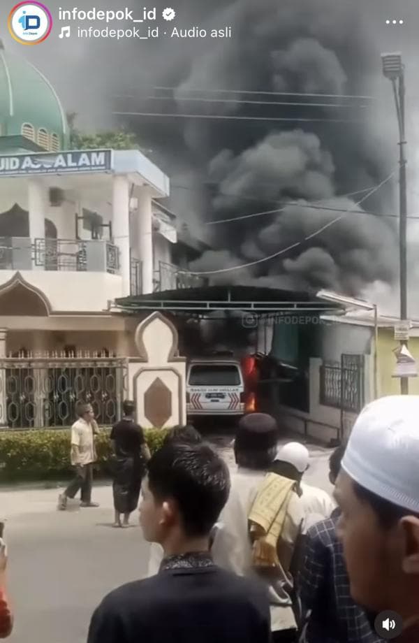 Kebakaran di Masjid As-Salam Tole Iskandar Depok Usai Shalat Jumat,  Jamaah Berhamburan Keluar