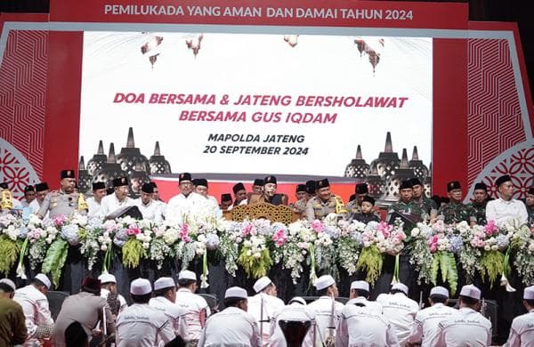 Doa Bersama dan Jateng Bersholawat, Gus Iqdam: Insya Allah Pilkada Jawa Tengah Aman dan Damai