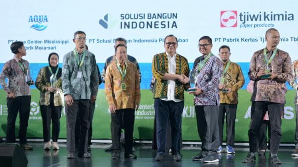 Solusi Bangun Indonesia, Satu-Satunya Industri Semen yang Raih Penghargaan Industri Hijau 2024