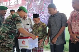 Sambut HUT ke-79 TNI, Kodim Abdya Bagikan Paket Makanan Gratis untuk Juru Parkir dan Penarik Becak