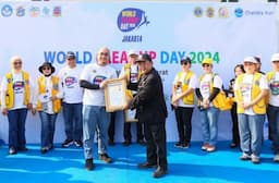 Dukung World Cleanup Day 2024: PT Chandra Asri Edukasi Pilah Sampah