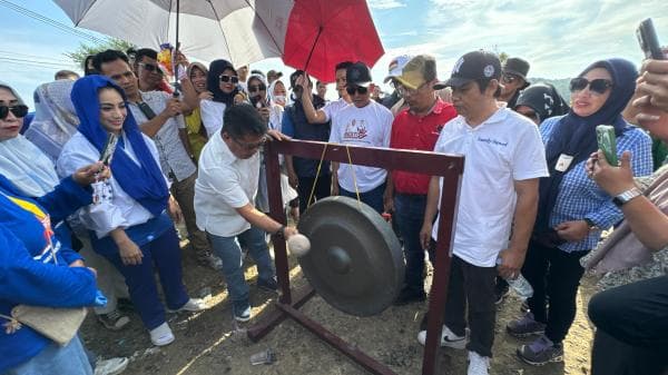 Kampanye Perdana: BESTI Disambut Riang Gembira oleh Ratusan Warga Tinambung