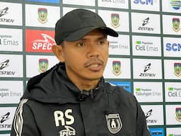 Ricardo Salampessy Siap Hadapi Evaluasi Usai Kekalahan 0-1 Persipura atas Persela