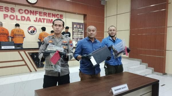 Polda Jatim Tangkap Empat Pelaku Pencurian Perangkat Telekomunikasi