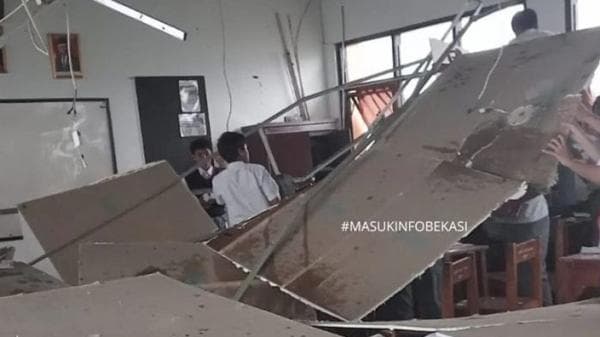 Angin Kencang, Atap 1 Kelas di SMAN 19 Kota Bekasi Ambruk