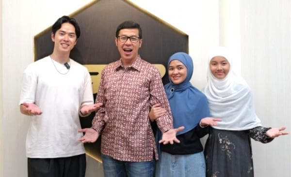 Influencer Jepang Navito Halal Kunjungi Indonesia dan Tertarik Bisnis Propolis