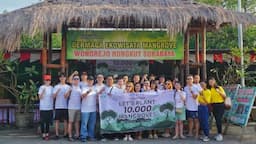 Azarine Cosmetic Bareng JCI East Java Tanam 1000 Bibit Mangrove di Pesisir Surabaya