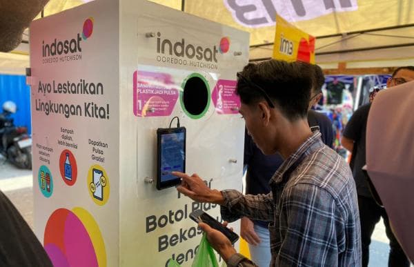 Program Unik Indosat, Penonton MotoGP Mandalika 2024 Bisa Tukar Sampah Jadi Pulsa