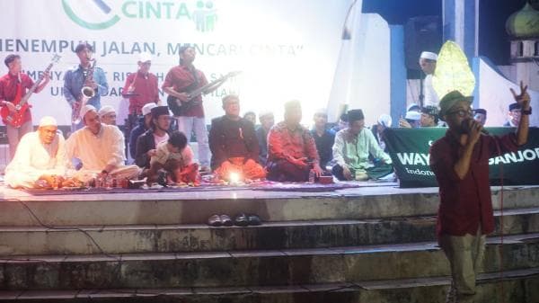 Roadshow Majelis Risalah Cinta, Lagoon Band Kolaborasi dengan Seni Wayang Nganjor dan Hadroh