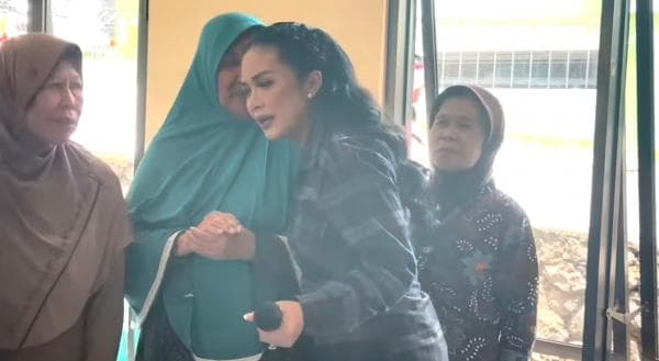 Kris Dayanti Blusukan Gaungkan Edukasi Stunting dan Kepedulian Sosial