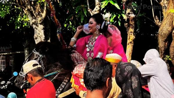 Zainal Angkat Tradisi Sayyang Pattuddu, Tegaskan Pelestarian Budaya dan Infrastruktur di Polman