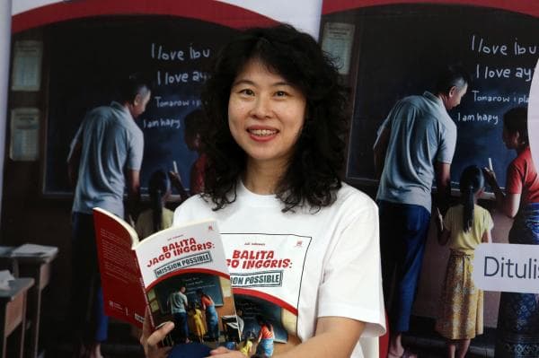 Lewat Buku "Balita Jago Inggris, Mission Possible" Juli Indawati Bagikan Tips Jago Berbahasa Inggris