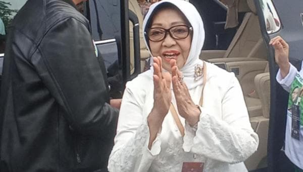 Kisah Inspiratif Mundjidah Wahab, Tetap Ibadah di Tengah Malam dan Doa Terhindar Marah Bahaya