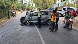 Diduga Sopir Mengantuk, Mobil Yaris Kecelakaan Tunggal di Ambarawa