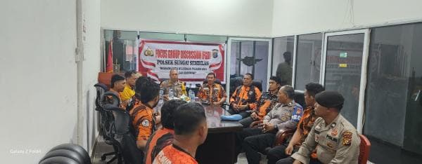 Dalam Rangka Jaga Kondusivitas Jelang Pilkada, Polsek Sungai Sembilan Gelar FGD