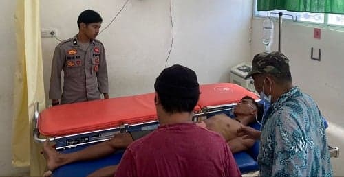 Insiden Tragis di Tapalang, Pekerja Tersengat Listrik Saat Pemasangan Atap