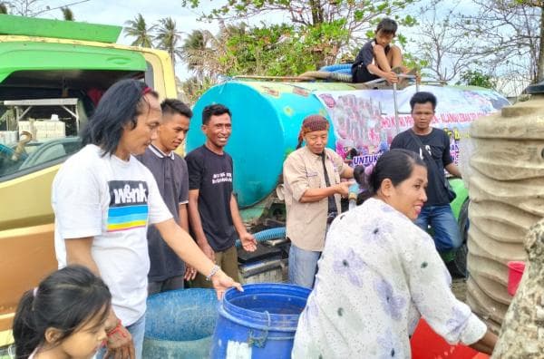 RSUD Malingping Gandeng Aliansi Lebak Selatan Salurkan Bantuan Air Bersih