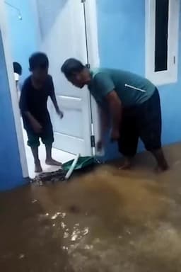 Hujan Lebat Puluhan Rumah Warga Dua Desa di Kabupaten Bogor Terendam Banjir