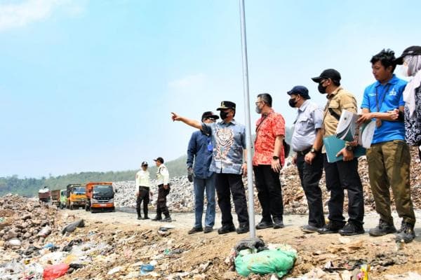 Pemprov Jabar dan Pemda Bandung Raya Komitmen Kurangi Volume Sampah ke Sarimukti