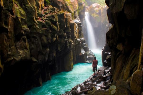 Curug Cikuluwung Air Terjun Jernih, Kepingan Kecil Surga di Pamijahan Bogor