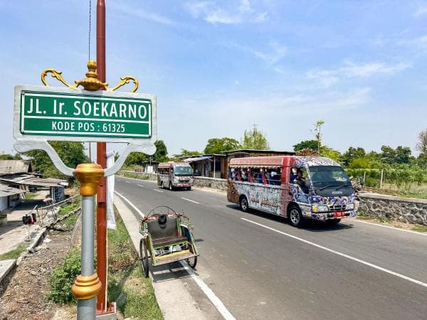 Tarik Wisatawan, Pemkot Mojokerto Sediakan Dua Shuttle Bus Bernama Wika