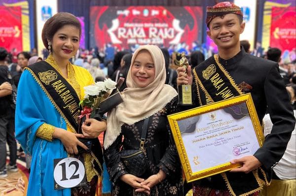 Duta Wisata Ponorogo Dapat Gelar Raka Jatim 2024 dan Runner Up Berbakat