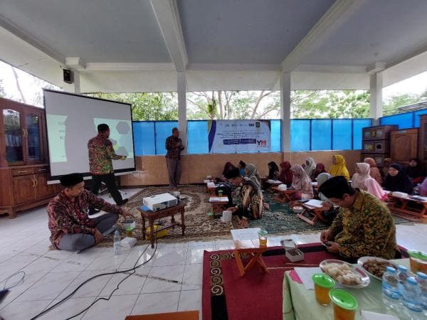 Pemberdayaan Koperasi Pesantren Dwima, Upaya Departemen Akuntansi Unair di Kulon Progo