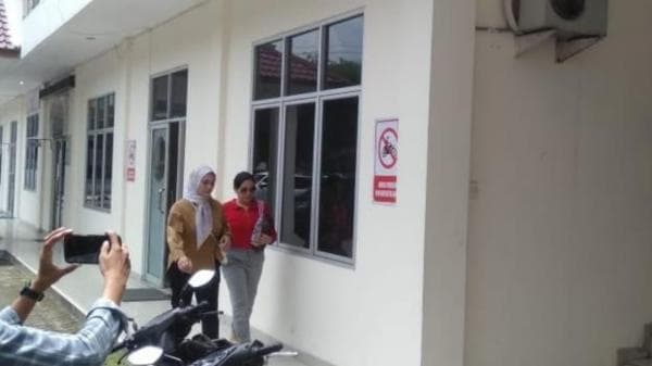 Selebgram Ratu Entok Ditahan, Diduga Hina Agama Kristen Selebgram Ratu Entok Ditahan, Diduga Hina Agama Kristen