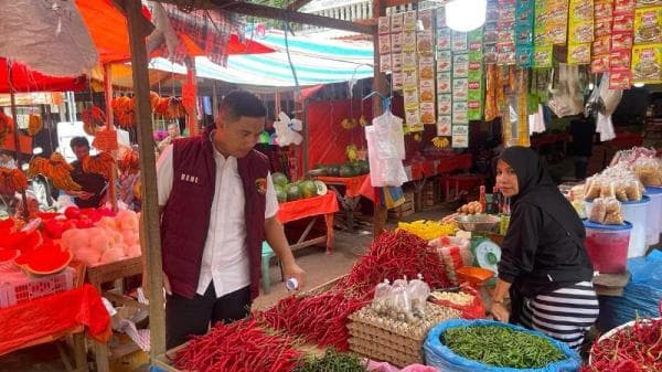 Polda Riau Riau Pantau Ketersediaan Bahan Pokok di Pasar Tradional