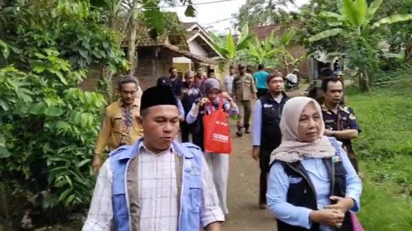 Relawan di Cipatujah Deteksi dan Evakuasi Pasien Gangguan Jiwa