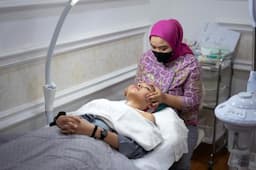 MS GLOW Aesthetic Clinic Glowingkan Warga Jawa Timur di HUT ke-79 Propinsi Jatim