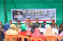 Sampaikan Keluhan Terkait Kebakaran, Kapolres Dumai Adakan Giat Bertajuk BERES di Pasar Pulau Payung