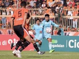 Kekalahan Perdana, Persela Takluk di Bojonegoro