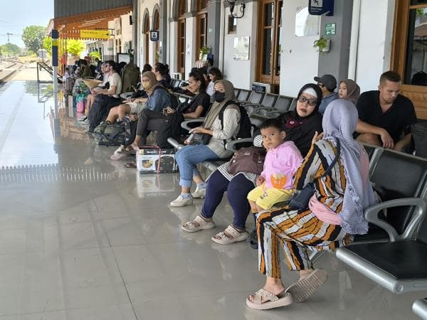 Penumpang Kereta Api Daop 9 Jember Tetap Tinggi, Ditengah Penurunan Daya Beli Masyarakat