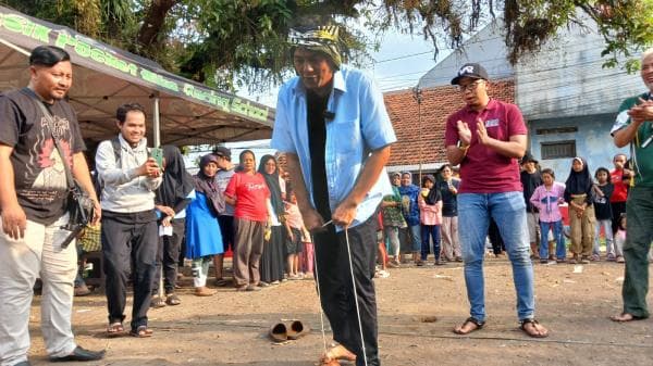 Pasangan Viman-Diky Perkenalkan Kaulinan Sunda, Upaya Lestarikan Budaya Tasikmalaya