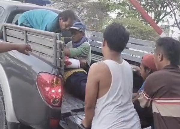 Terserempet Kereta Api di Sukodadi, Pedagang Sayur Patah Tulang