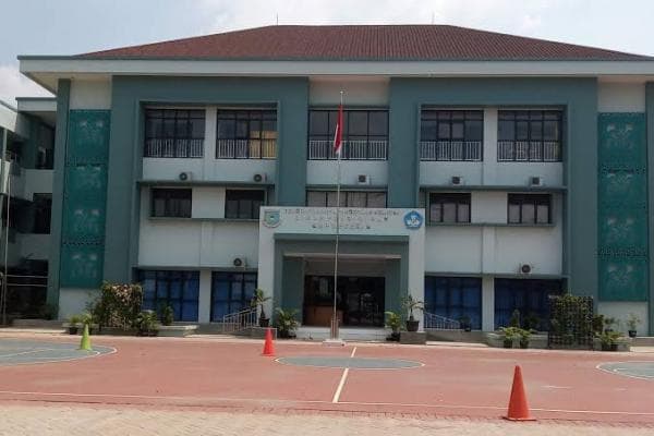 Ratusan Pelajar Terkena Cacar Air, Siswa SMP Negeri 8 Tangsel Belajar Online