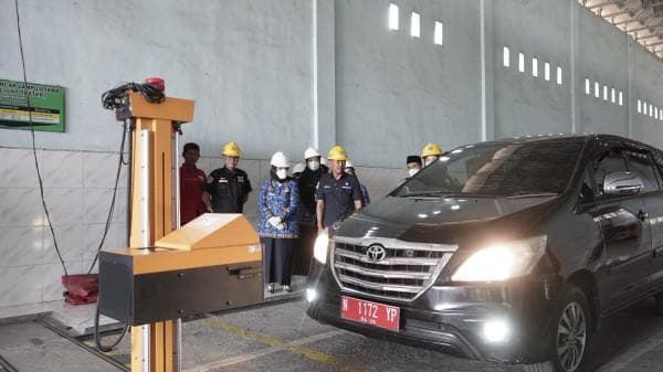 Pemkab Lumajang Lakukan Uji Emisi Kendaraan Dinas Kepala OPD Pemkab Lumajang Lakukan Uji Emisi Kendaraan Dinas Kepala OPD